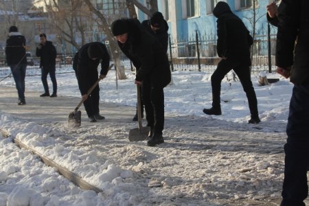 "Қар жауды деп қуанба ызғары бар артында"